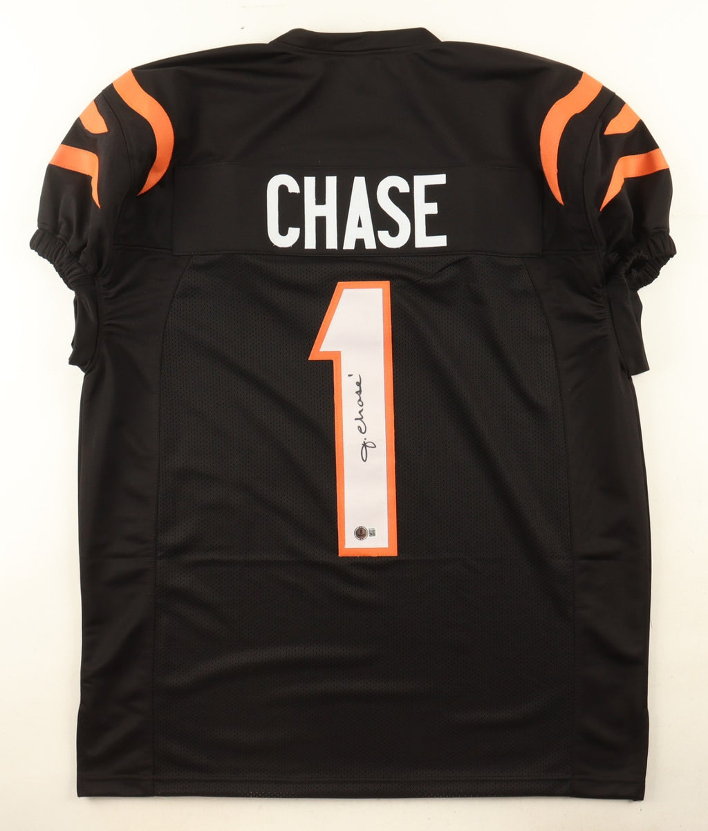 Ja’Marr Chase Signed Cincinnati Bengals Black Jersey – Beckett Certified Autogra
