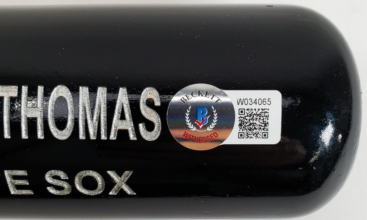 Frank Thomas Autographed Rawlings Game Model Baseball Bat – Inscribed “HOF 2014”